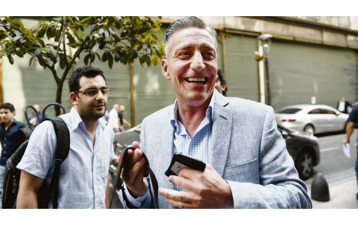 Movimiento. Para blindarse ante la interna del oficialista Chubut Somos Todos, el gobernador Mariano Arcioni modificará el Gabinete la semana próxima. Pocos ministros responden a su liderazgo en construcción.