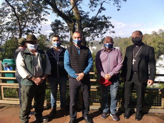 Las autoridades participaron de la reapertura del parque nacional Iguazú.
