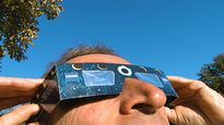 Cómo mirar un eclipse solar.&nbsp;
