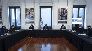 Anfitrión: Santiago Cafiero recibió a la cúpula de YPF en Casa Rosada.