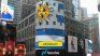 La bandera uruguaya apareció en las pantallas de Times Square.