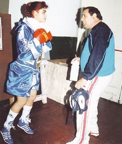 La ‘‘Tigresa’’ pega el salto del Luna Park al Congreso nacional (foto 1)