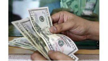 El mercado mayorista y el oficial ascienden, a diferencia del informal, que baja su cotización.