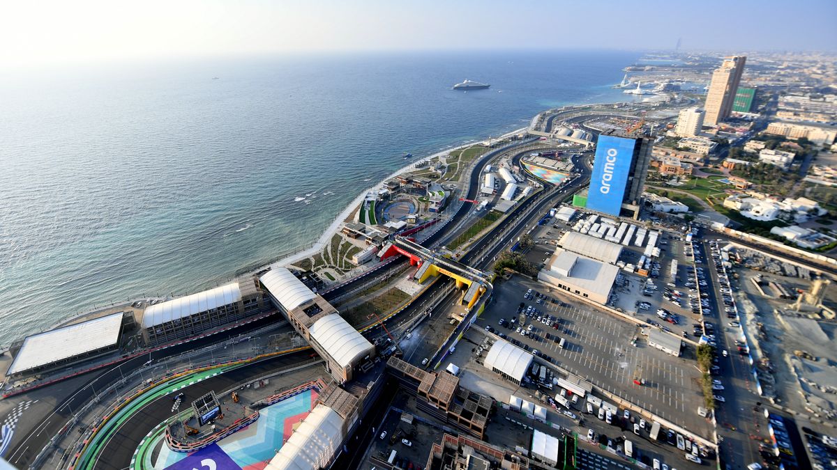 How is the Saudi Arabia GP, the first street circuit of the 2025 season of Formula 1