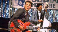 La guitarra usada en una escena clave de la película se encuentra perdida.