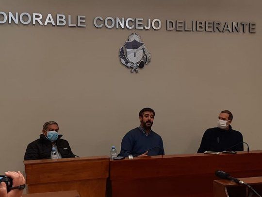 El intendente de General Alvarado brindó una conferencia de prensa para declarar al municipio en Fase 5.