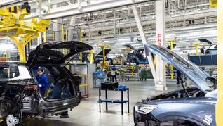 La industria continúa sin recuperarse y hay alerta en el sector automotor. La industria continúa sin recuperarse y hay alerta en el sector automotor.