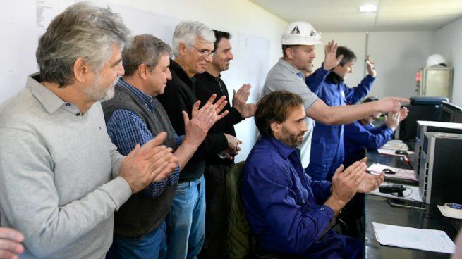 Filmus participó del ensayo de motor para el desarrollo del lanzador nacional Tronador.