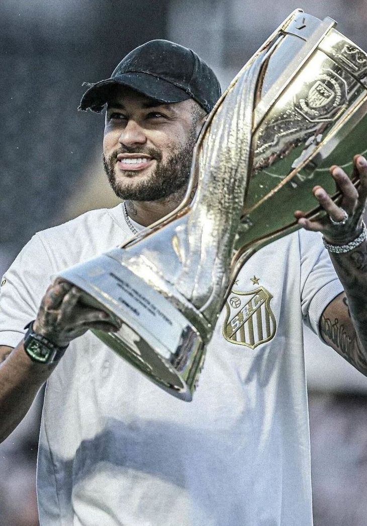 Neymar regresará al Santos después de 12 años. Neymar regresará al Santos después de 12 años.
