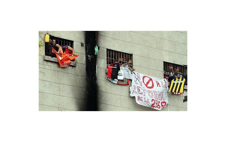 La protesta en la cárcel de Devoto.