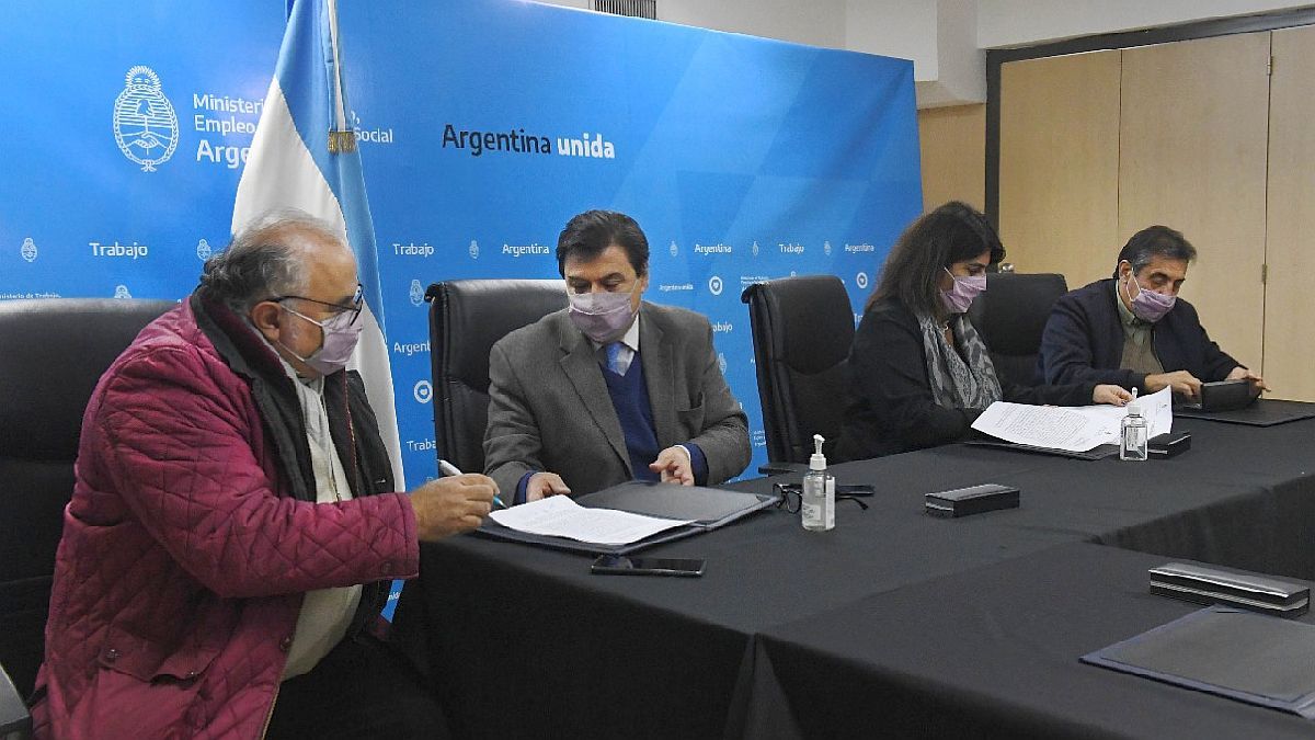 Paritaria estatales 2021: UPCN y ATE aceptaron 35% de aumento salarial ...