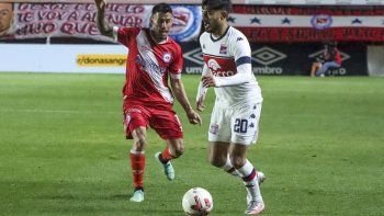 Subido al podio. Argentinos Juniors le ganó a Tigre y escaló a la tercera posiciñón de la Liga P
