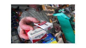 Marlboro Box pasará a costar 9 pesos y Philip Morris Box se venderá a 8 pesos.