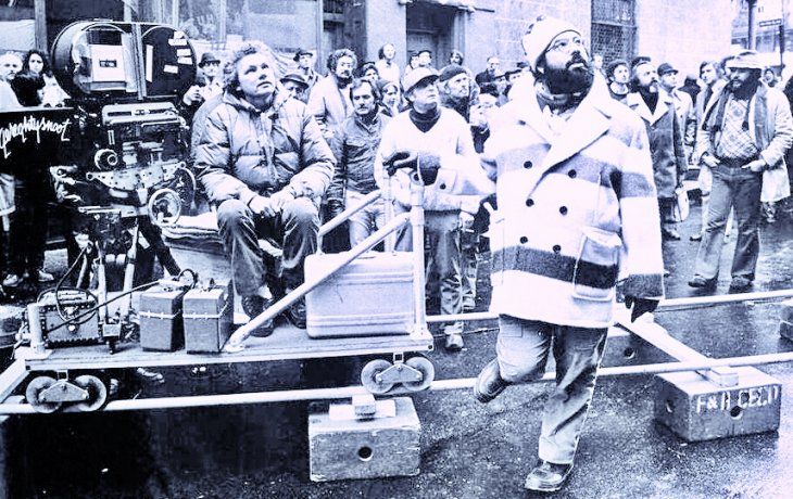En rodaje. Francis F. Coppola dirige una escena de “El Padrino”. Al lado, el director de fotografía Gordon Willis.