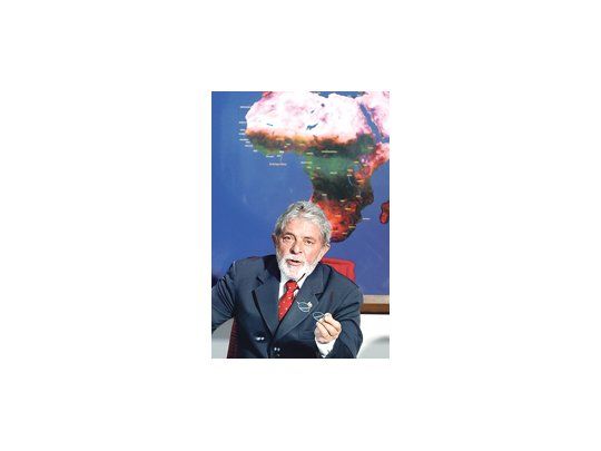 Luiz Inácio Lula da Silva, quien desde el inicio de su gestión en 2003 se caracterizó por sus políticas pro mercado, sorprende ahora, en el tramo final de su segundo mandato, con varias medidas tendientes a reforzar el rol del Estado en la economía brasileña.