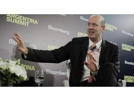 El presidente del Banco Central, Federico Sturzenegger, habla en el marco del Bloomberg Summit 2016.