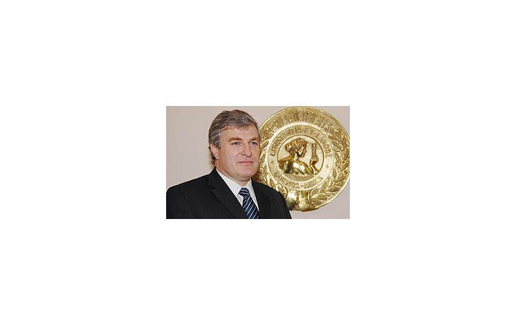 Ernesto Crinigan.
