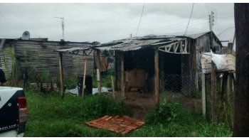 Femicidio en Moreno: hombre asesinó a su mujer y huyó con su hija