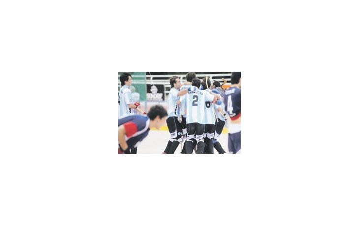 ámbito.com | Los jugadores argentinos quieren volver a festejar. El domingo debutan ante Alemania en el Mundial de San Juan.