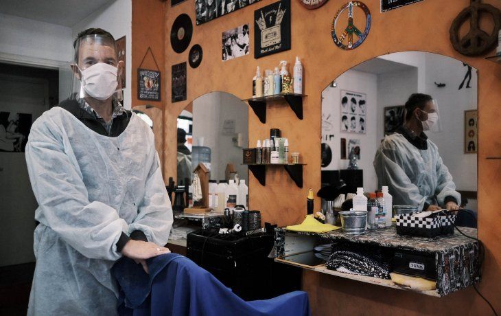 Cuarentena. Con protocolos abren las peluquerías.