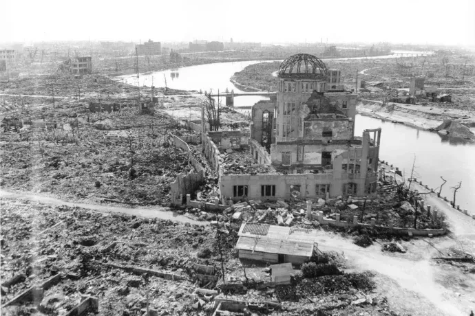 La bomba atómica lanzada sobre Nagasaki el 9 de agosto de 1945 causó unas 70.000 muertes.
