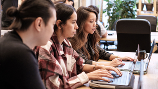 ámbito.com | Mujeres tecnología programación
