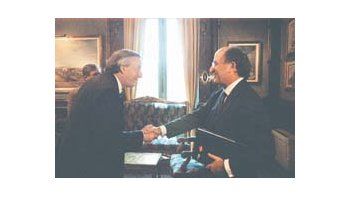 ámbito.com | Néstor Kirchner recibe en su despacho a Antoni Brufau, presidente de Repsol YPF. Anunció un plan de inversiones bastante más audaz y 35% mayor que el de su predecesor.