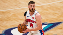 dos estrellas de la nba usaran bitcoin para ayudar a ucrania a traves de un qr