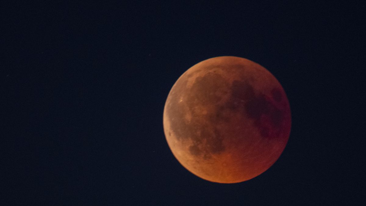 Eclipse de Luna: cuándo y cómo ver el último fenómeno astronómico del mes