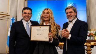 Cris Morena fue reconocida en la Legislatura Porteña. Cris Morena fue reconocida en la Legislatura Porteña.
