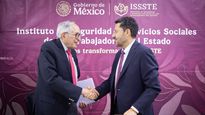 David Kershenobich Stalnikowitz junto a Martí Batres.