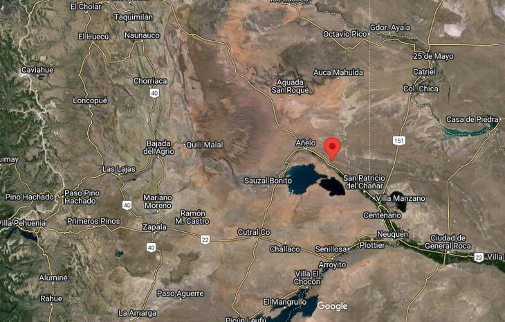 Corazón de Vaca Muerta. De Tratayén a la localidad de Añelo hay unos 15 kilómetros de distancia, unos 20 minutos en vehículo por la Ruta Provincial N° 7.