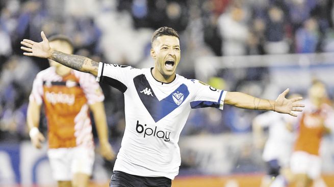 figura. Fue Janson, autor de dos goles que simplificaron el trámite.