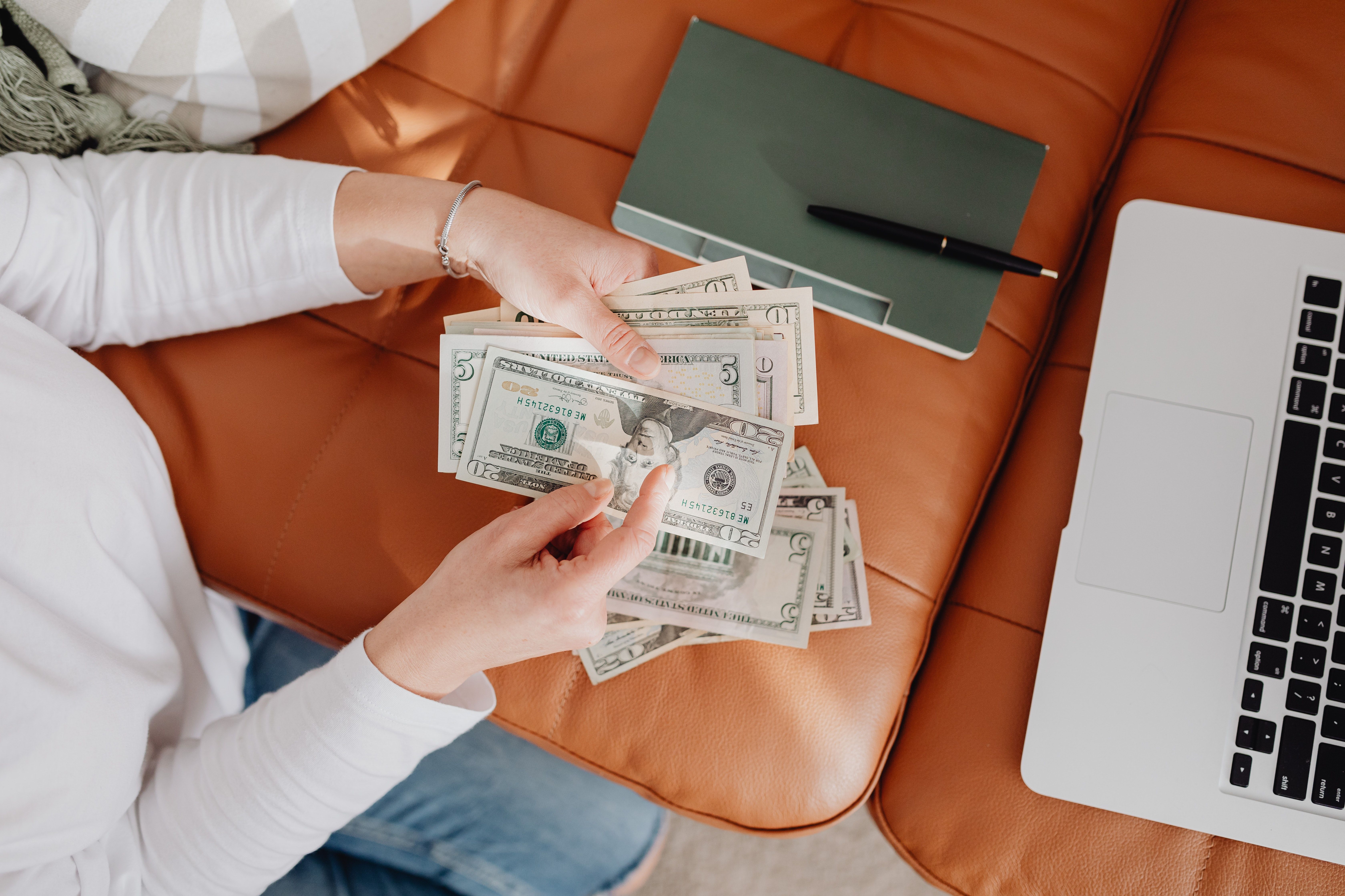 ámbito.com | dolar-inversiones-finanzas.jpg