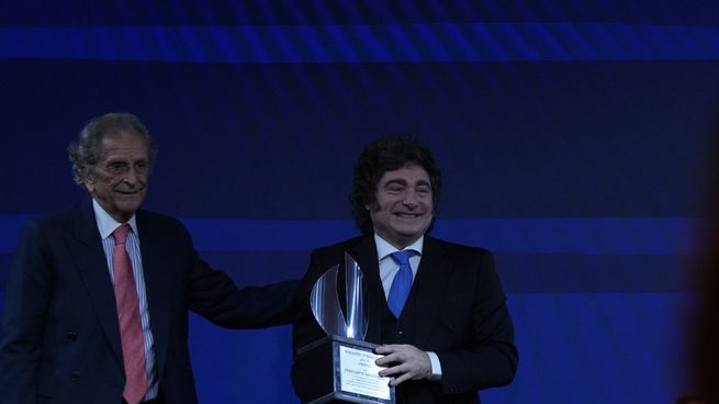 Javier Milei expuso a Mauricio Macri ante el círculo rojo.