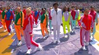 El MetLife Stadium recibió a miles de hinchas con una puesta en escena de alto impacto. El show reunió a artistas internacionales y marcó la antesala de la definición del Mundial 2026.