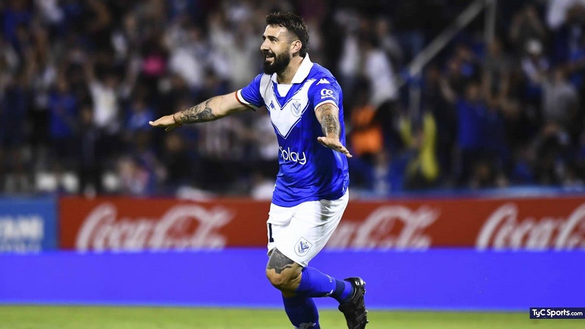 River and Vélez meet in a friendly and Pratto faces his former team