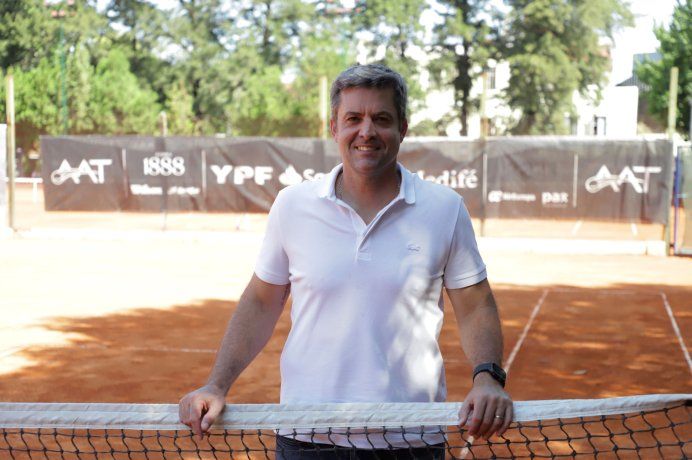 Agustín Calleri está cursando su segunda presidencia consecutiva en la Asociación Argentina de Tenis y su mandato vence en mayo de 2026. Su intención es lograr otra reelección junto a Mariano Zabaleta como vicepresidente de la entidad. Agustín Calleri está cursando su segunda presidencia consecutiva en la Asociación Argentina de Tenis y su mandato vence en mayo de 2026. Su intención es lograr otra reelección junto a Mariano Zabaleta como vicepresidente de la entidad.
