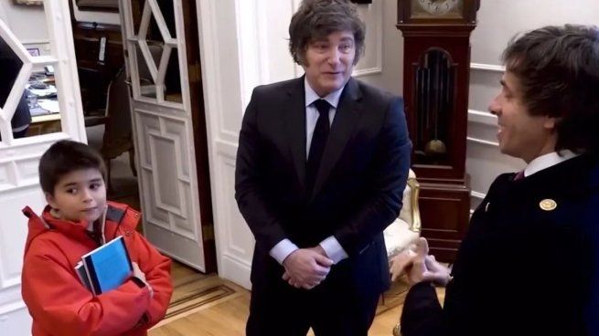 Javier Milei volvió a encontrarse con su fan Pedrito.