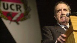 The former radical president between 1983 and 1989, Raúl Alfonsín. The former radical president between 1983 and 1989, Raúl Alfonsín.