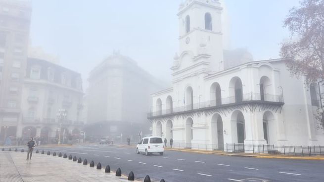 Se mantiene la alerta violeta por niebla.