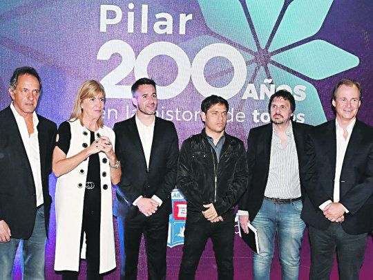 Escenario. Los gobernadores Axel Kicillof y Gustavo Bordet, y la vicegobernadora Alejandra Rodenas, durante el acto por los 200 años de la firma del&nbsp; Tratado del Pilar .