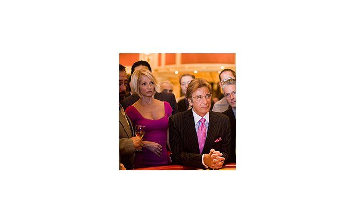 ámbito.com | Al Pacino es el mafioso sin códigos que hiere la «ética»de los simpáticos estafadores de «Ahora son 13», segundasecuela de «La gran estafa», ahora sin muchopara contar, pero todavía divertidos.