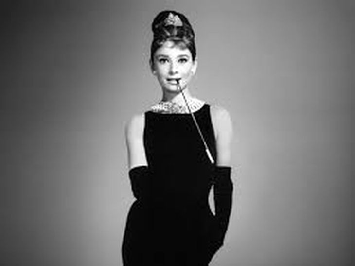 In 1993 Audrey Hepburn died. In 1993 Audrey Hepburn died.