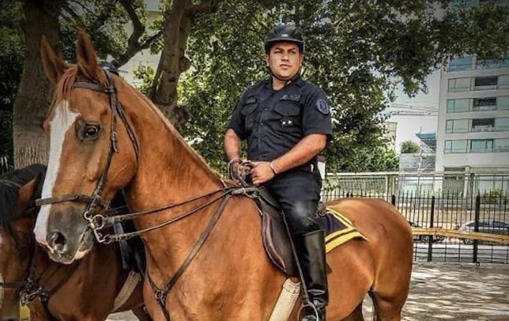 El policía Juan Pablo Roldán fue asesinado de una puñalada al corazón.