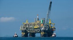 El Gobierno presentó una denuncia penal contra cinco empresas vinculadas con la exploración y explotación de hidrocarburos en las Malvinas.