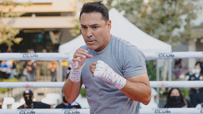 El excampeón mundial en seis divisiones, the Golden Boy, Óscar de la Hoya cumple 52 años.