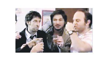 “20.000 besos” es una comedia de tono generalmente amable, con una historia que avanza en base a escenas sueltas y chistes insulsos.