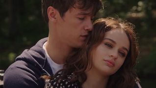 Protagonistas de Entre la vida y la muerte, disponible en Netflix.