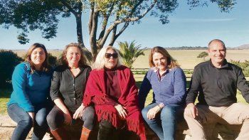 Vidalista. Elisa Carrió se corrió de la Capital a la provincia el fin de semana. Junto a Marcela Campagnoli pasó por Tornquist, Azul y Coronel Suárez.